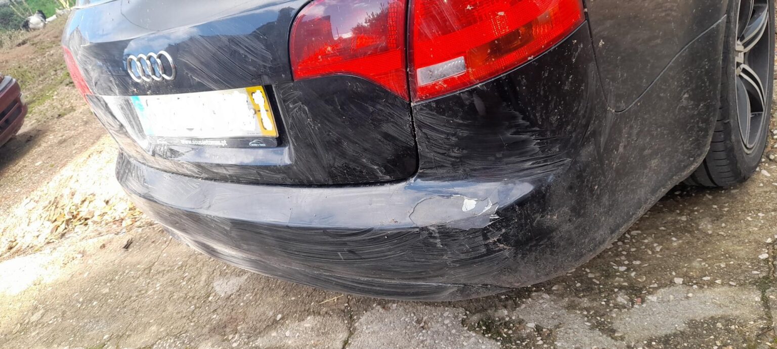 Moradora indignada com resposta do presidente da junta carro 20230109 150401 1