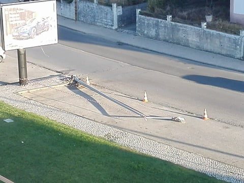 Candeeiro ao chão candeeiro 961 5898012303919415296 n
