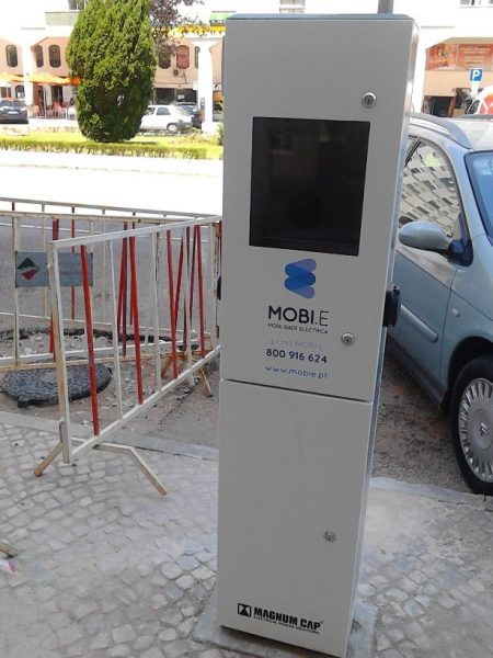 Posto de carregamento de veículos elétricos: obras paradas há meses Posto de carregamento de veiculos eletricosIMG 20200727 130107