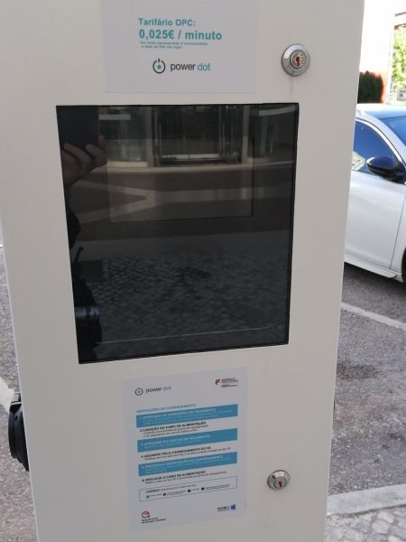 posto de carregamento para veiculos eletricosIMG 20201012 125248