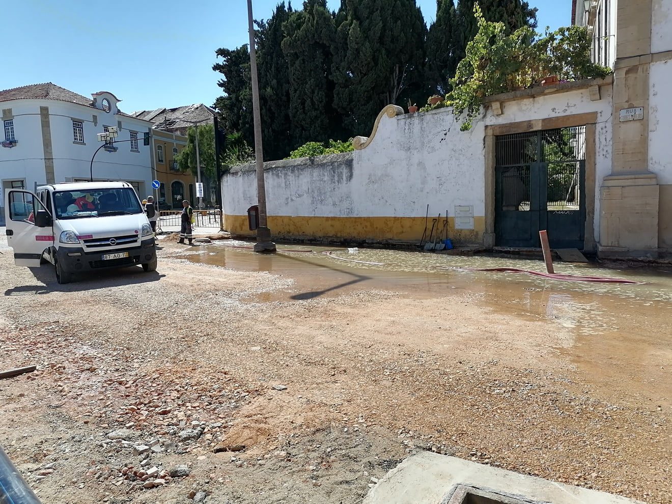 Grande rotura provoca falta de água no centro histórico de Tomar rotura agua IMG 20210920 135438
