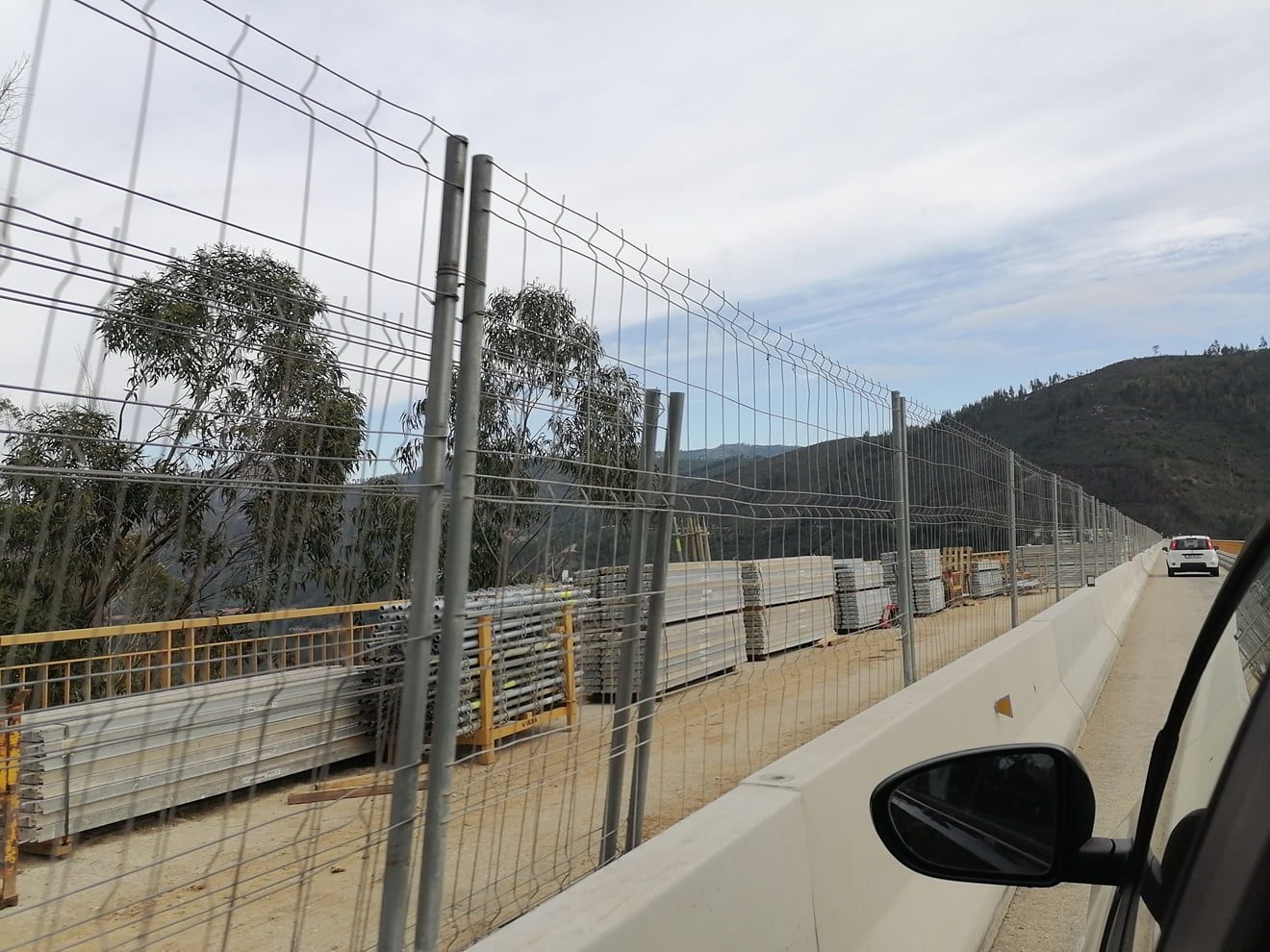 Obras na ponte sobre o rio Zêzere obrigam a condicionar trânsito ponte zezere IMG 20231225 121634
