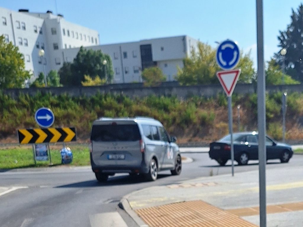 Juntas de freguesia compram e vendem viaturas junta carrinha 20260819 104912