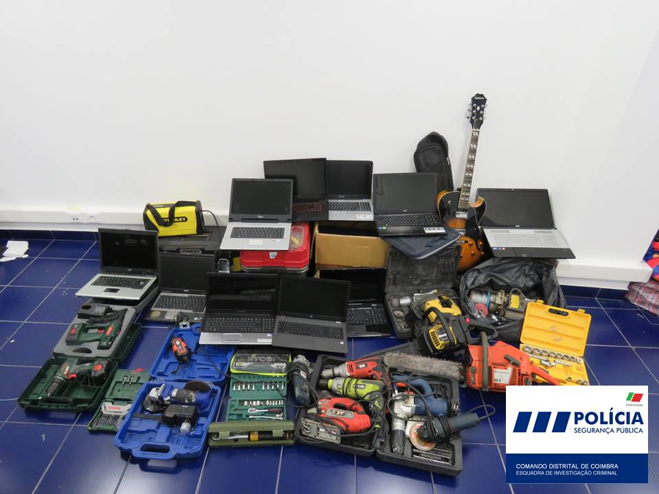 De quem são estes objetos furtados? psp 42974623828934656 n