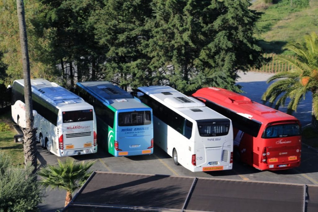 Que mudanças podemos fazer para fixar os turistas mais tempo em Tomar? turismo autocarros