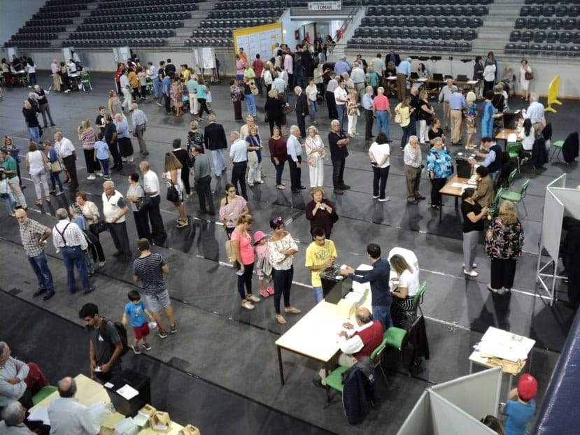 Menos seis mesas de voto em Tomar eleicoes DSC07854