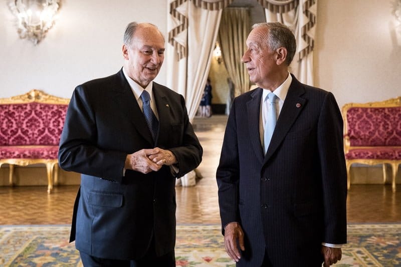Um dos homens mais ricos do mundo vem à festa dos Tabuleiros aga khan 180709 PRMRS 14 MFL 0457 9948