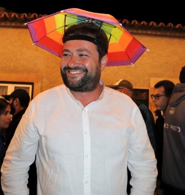 Câmara a brincar às escondidas h 88 1550940358764920832 n