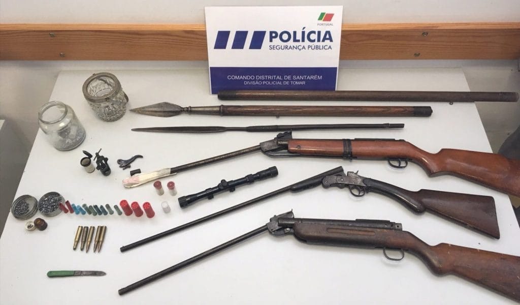 Homem de 45 anos detido por violência doméstica em Tomar viol 2238427703592091648 o