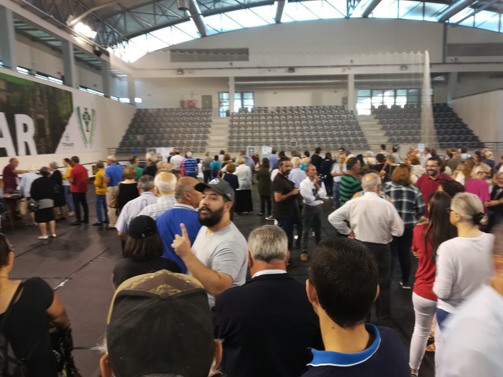 Filas e mais filas para votar IMG 20191006 110642