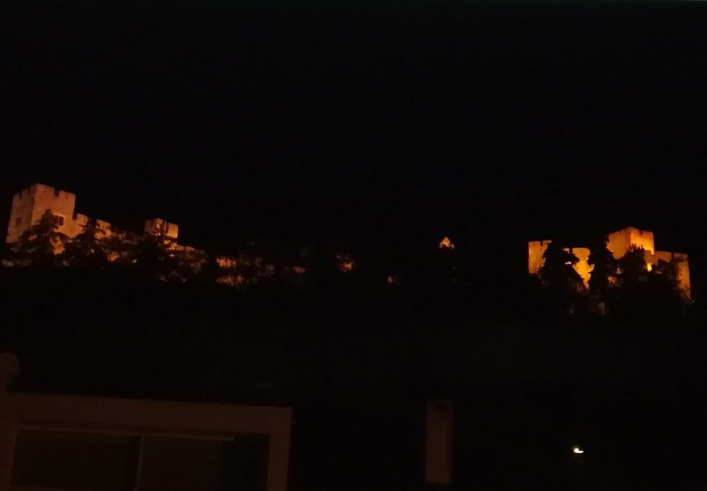 Torre de menagem finalmente iluminada castelo IMG 20191010 203423