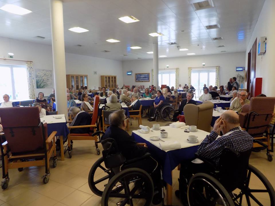 Lar de São José admite enfermeiro lar 956038 9035136566913307544 n