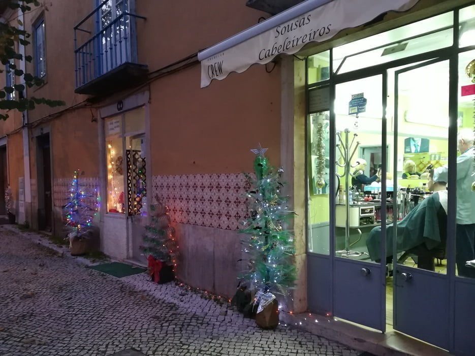 Árvores de Natal com produtos reciclados na rua dos Arcos (c/ fotos) IMG 20191205 171910