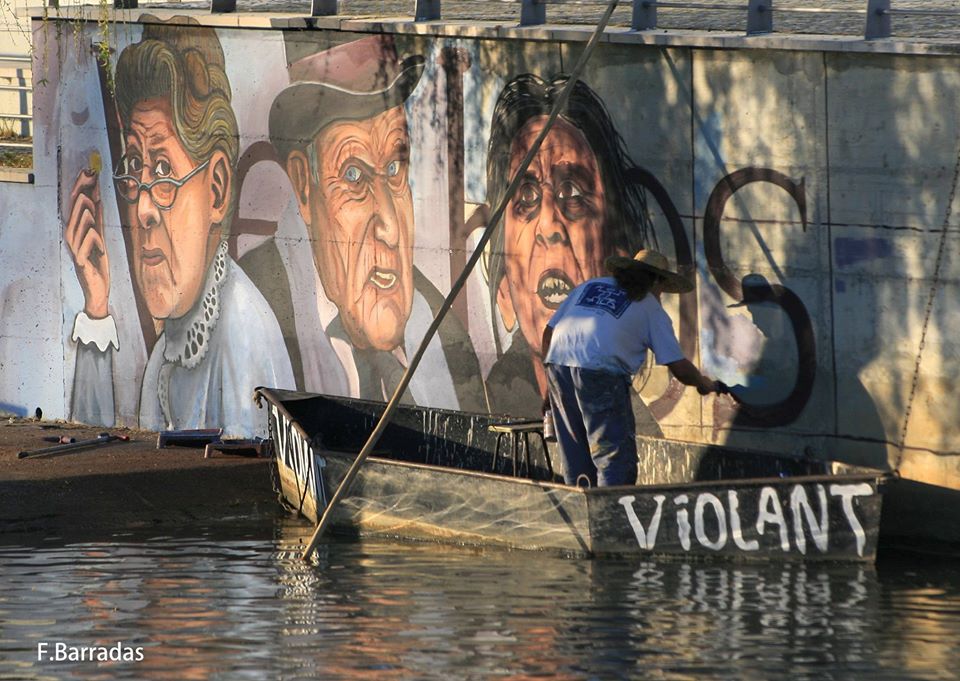 Barcaça da câmara de Tomar foi pelo rio abaixo barco 3427 4794428206004054799 o