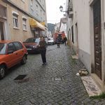 Carros estacionados impedem acesso de bombeiros que iam apagar fogo incendio IMG 202