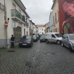 Carros estacionados impedem acesso de bombeiros que iam apagar fogo incendio IMG 203