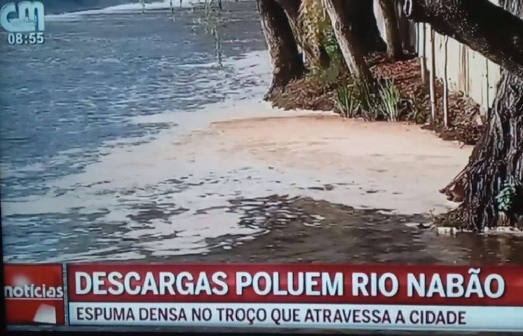 CMTV emite reportagem sobre poluição no rio Nabão (c/ vídeo) poluic nabao cmtv