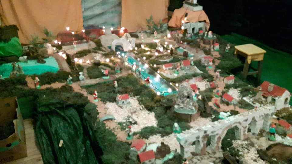 Porto Mendo tem presépio gigante (c/ vídeos) presepio porto mendo 902308382290214912 n