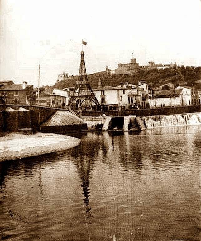 Jovem brasileira procura familiares em Tomar Torre Eiffel erquida em Tomar na Festa dos Tabuleiros de 1914