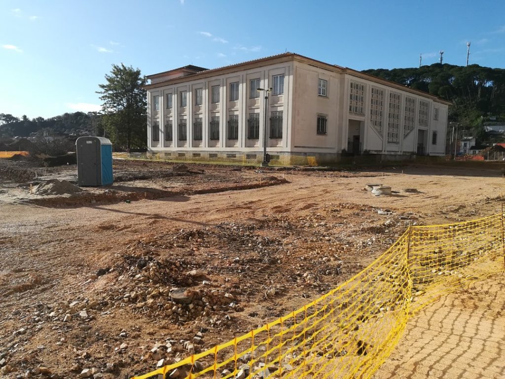 Zona da Várzea Grande de pantanas por causa das obras (c/ vídeo) obras tribunal varzea IMG 20200125 104047