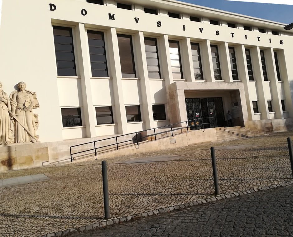 Tentativa de homicídio entre famílias ciganas acaba em tribunal tribunal santarem IMG 20200211 092143