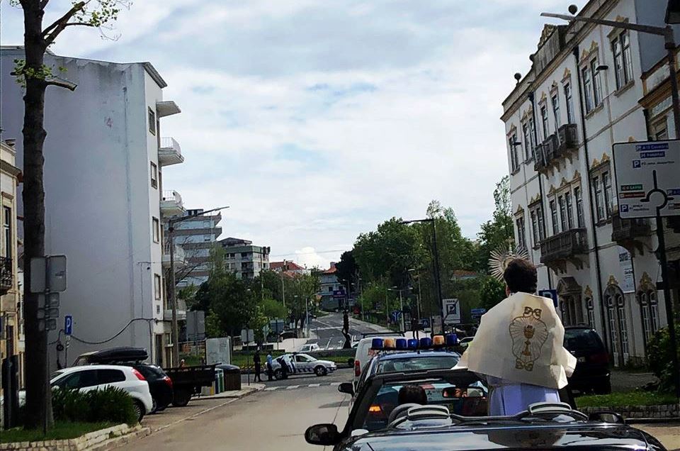Anúncio Pascal percorre as ruas da cidade via sacra 30 5046788225809514496 o