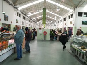 Imagens de um mercado em tempo de desconfinamento mercado IMG 20200515 101039