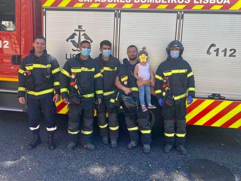 Bombeiro tomarense ajuda a salvar menina bombeiros nelson 145595 456893073722482531 n
