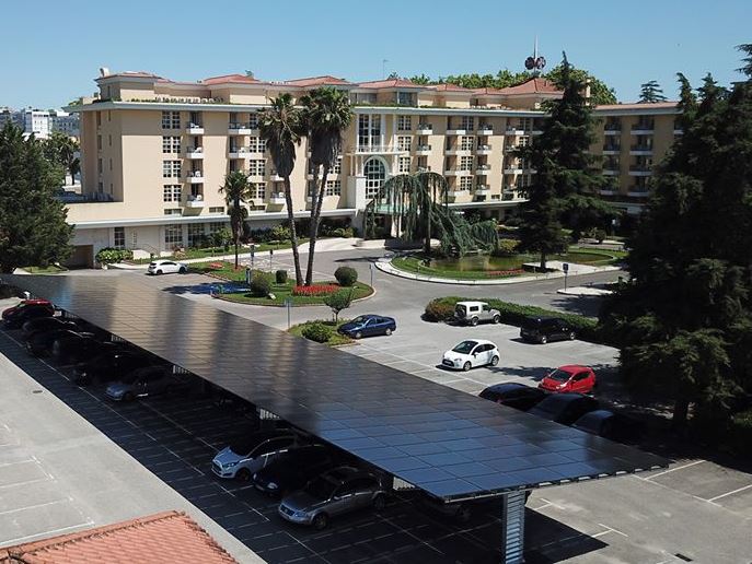 Hotel dos Templários cobre parque de estacionamento com painéis solares hotel paineis solares 50 1546816471812264745 o