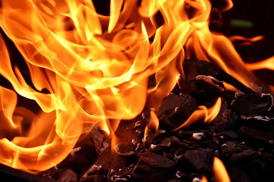 GNR detém homem por causar incêndio quando fazia trabalhos agrícolas em Alvaiázere incendio fogo