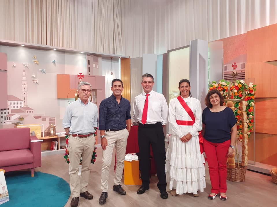 Festa dos Tabuleiros em destaque na SIC tabuleiros 94308034 n