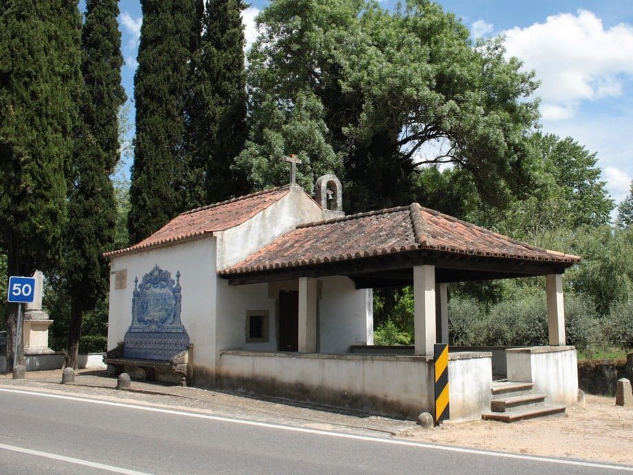 O que aconteceu em Tomar há 635 anos? Tomar Capela S Lourenco