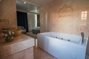 hotel republica 265977523