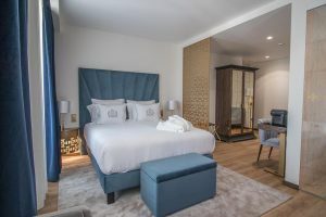 hotel republica 265977563