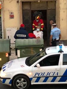 Bombeiros salvam idoso sozinho em casa idoso 1898674576571740928 n