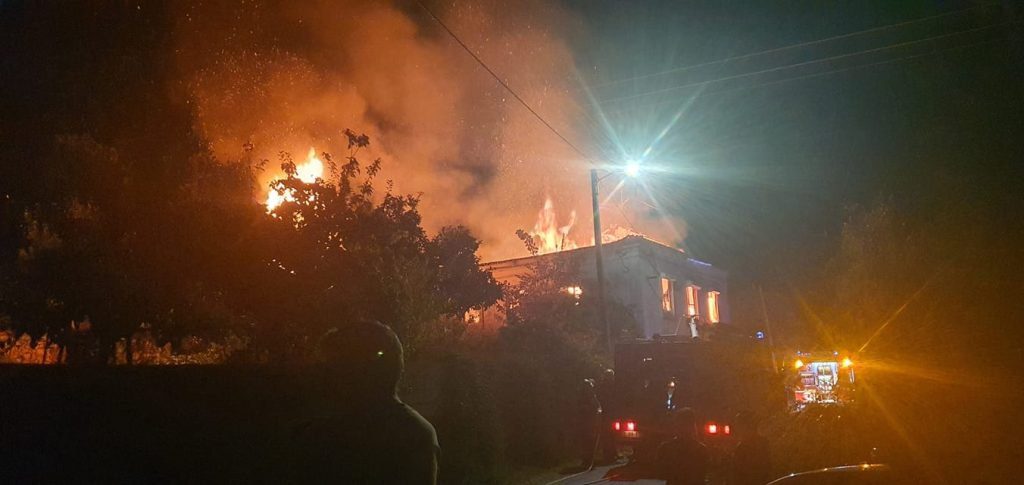 Incêndio destrói habitação incen372552831562940811 o