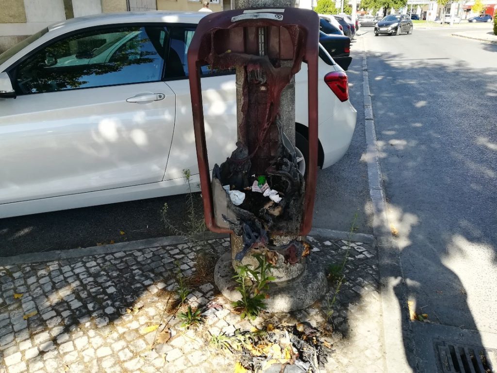 Papeleira ardeu IMG 20200909 095557