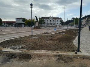 Várzea Grande já tem candeeiros, árvores e passeios varzea grande IMG 20201003 085330