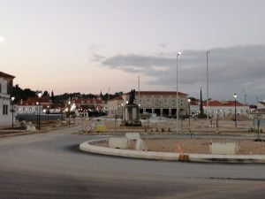 Várzea Grande já tem candeeiros, árvores e passeios varzea grande IMG 20201003 191831