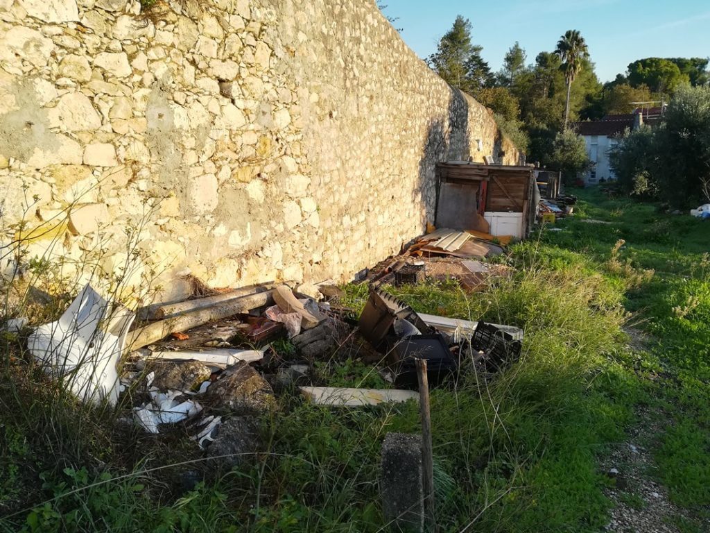 Câmara manda demolir mas não cumpre a sua parte barracoes IMG 20201111 075030