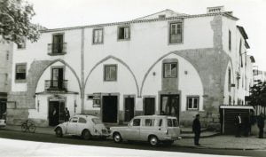 Um encontro de automóveis antigos em Tomar no ano de 1968 Tomar 1968 acp 84629798 7546932260133436444 o