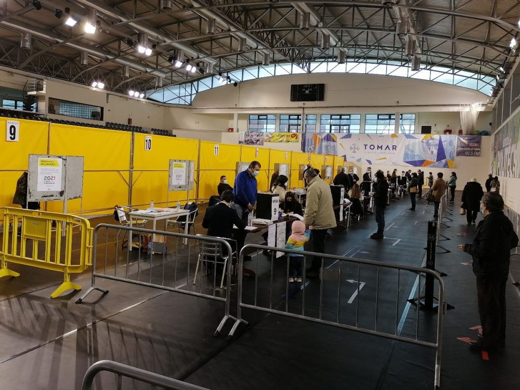 Presidenciais 2021: Ventos de mudança no vale do Nabão eleicoes votacao pavilhao IMG 20210124 102143
