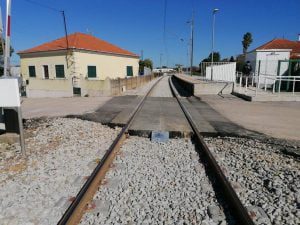 Já terminou a terceira fase das obras no ramal de Tomar ramal de Tomar obras Passagem de nivel