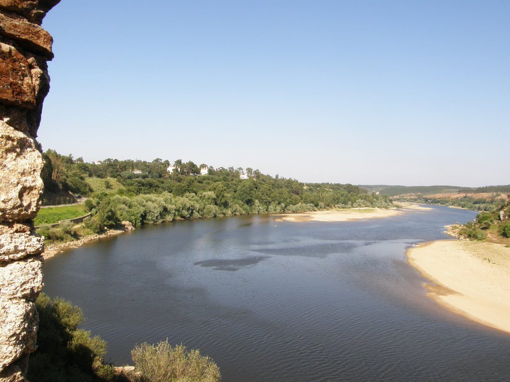 Porque é que o Chega tem tantos votos em Vila Nova da Barquinha e Constância? rio tejo 3022947
