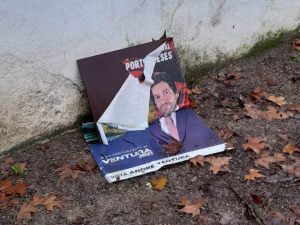 Cartazes das presidenciais vandalizados vandalism IMG 20210123 WA0009