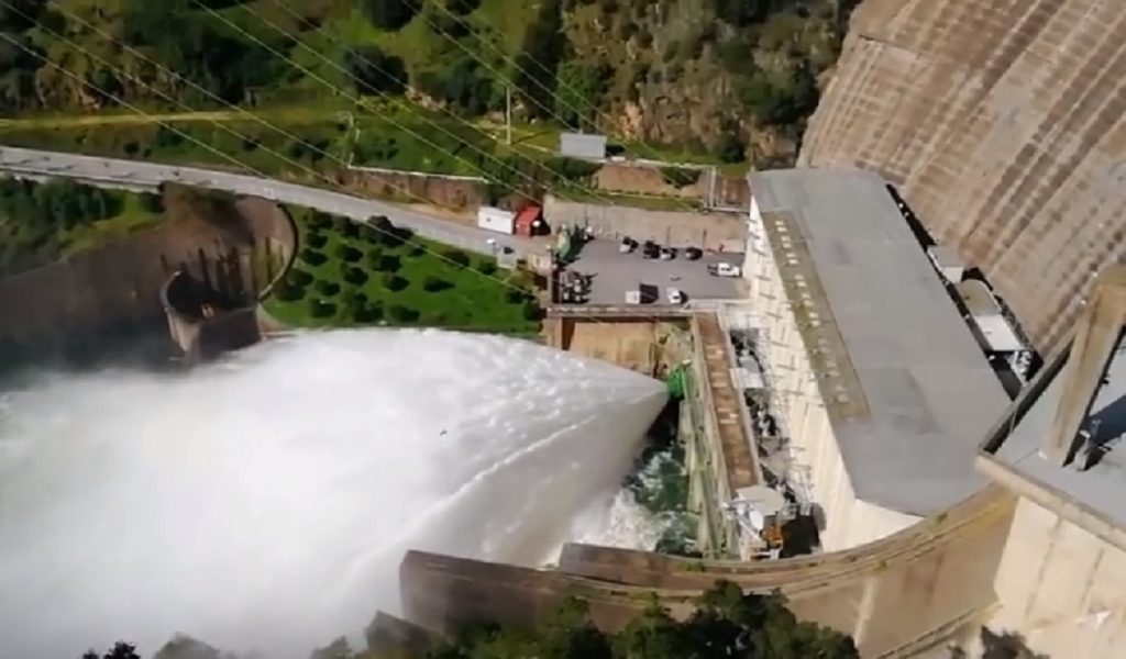 Barragem de Castelo do Bode: começaram as descargas barragem bode