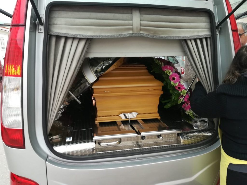 Delegada de saúde não autoriza abertura de caixões funerais covid IMG 20200331 114757