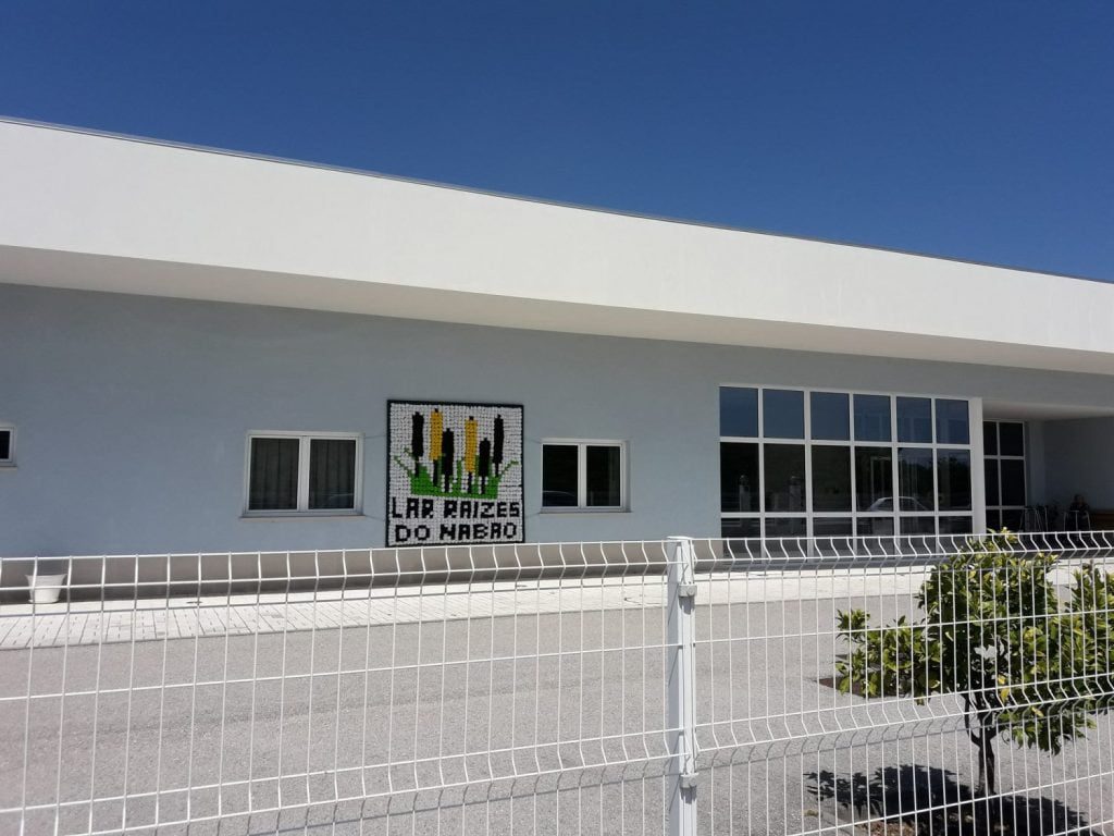 Presidente da Sociedade da Pedreira esclarece vacinação de dirigentes do lar lar pedreira 919049477285478400 o scaled 1