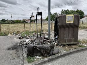 Ecoponto destruído em suposto ato de vandalismo (c/ fotos) IMG 20210522 131458