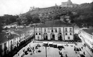Mercado de Tomar inaugurado há 70 anos mercado 1932 fototeca.e34d7a443e8914d09bb4f6d1d4e9207a